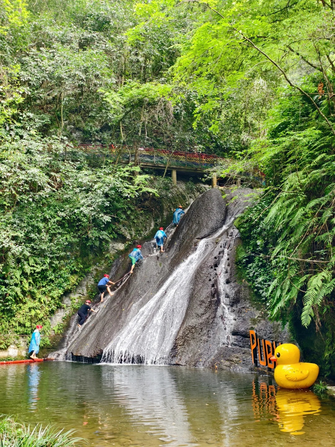 4-Day Guilin & Yangshuo Scenic Tour: Li River, Bamboo Rafting & Local Flavors