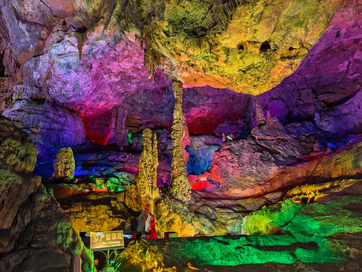 4-Day Guilin & Yangshuo Scenic Tour: Li River, Bamboo Rafting & Local Flavors