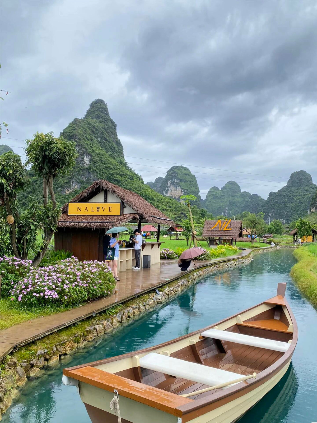 7-Day, 6-Night Guangxi Grand Tour · Nanning · Detian Waterfall · Bama · Beihai · Weizhou Island