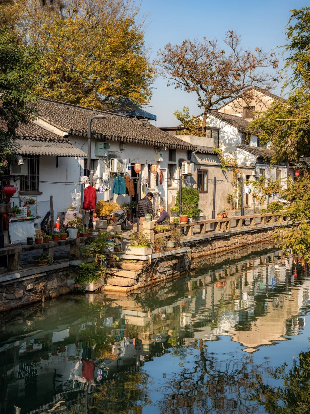 3-Day Suzhou: Zhouzhuang Night, Classical Gardens & Modern City Journey
