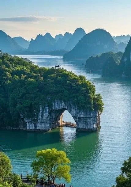4-Day Guilin & Yangshuo Scenic Tour: Li River, Bamboo Rafting & Local Flavors